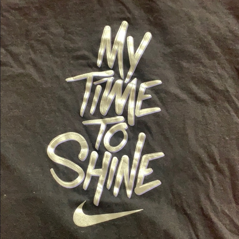 •NIKE SHIRT• - Picture 2 of 3